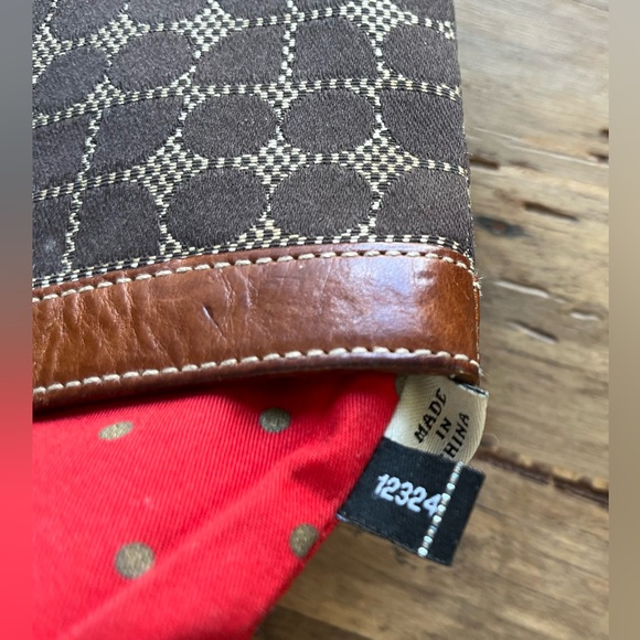 Kate Spade Chrissy Noel Wristlet Chocolate - Picture 16 of 16